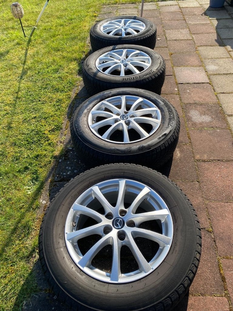 Bridgestone banden op originele Mazda 17 inch velgen, Ophalen, Gebruikt, Banden en Velgen, 17 inch