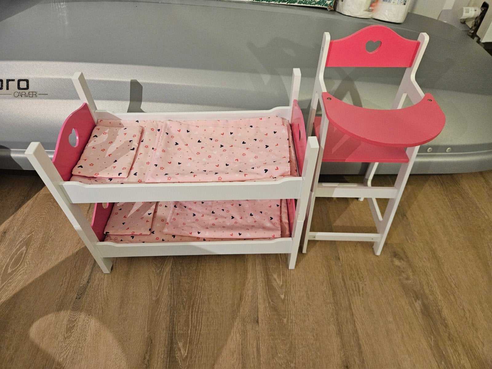 Poppenbedje en kinderstoel roze/wit, Ophalen, Gebruikt, Babypop