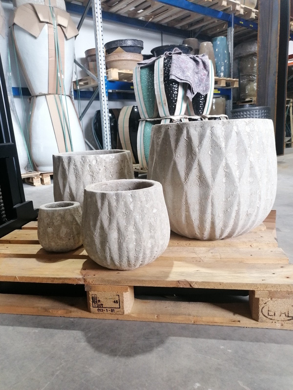 Super mooie grote bloempotten keramiek set van 4, Ophalen, 40 cm of meer, Rond, Nieuw