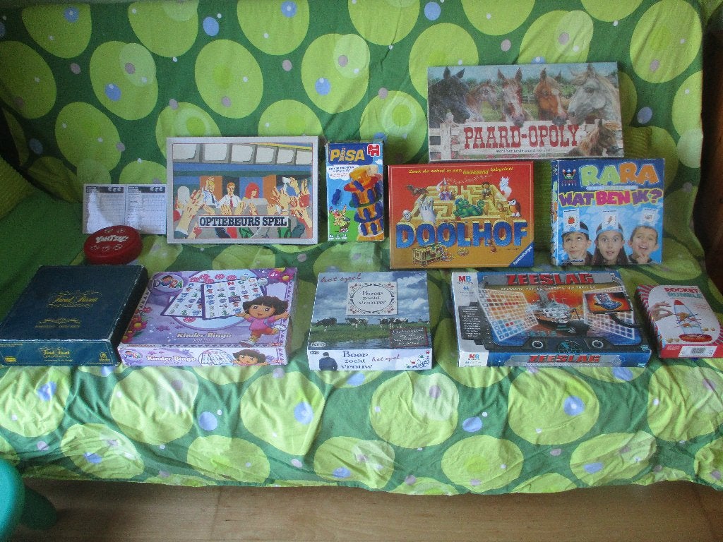 Heel veel leuke spelletjes allerlei, Vijf spelers of meer, Ophalen, Zo goed als nieuw, Reisspel