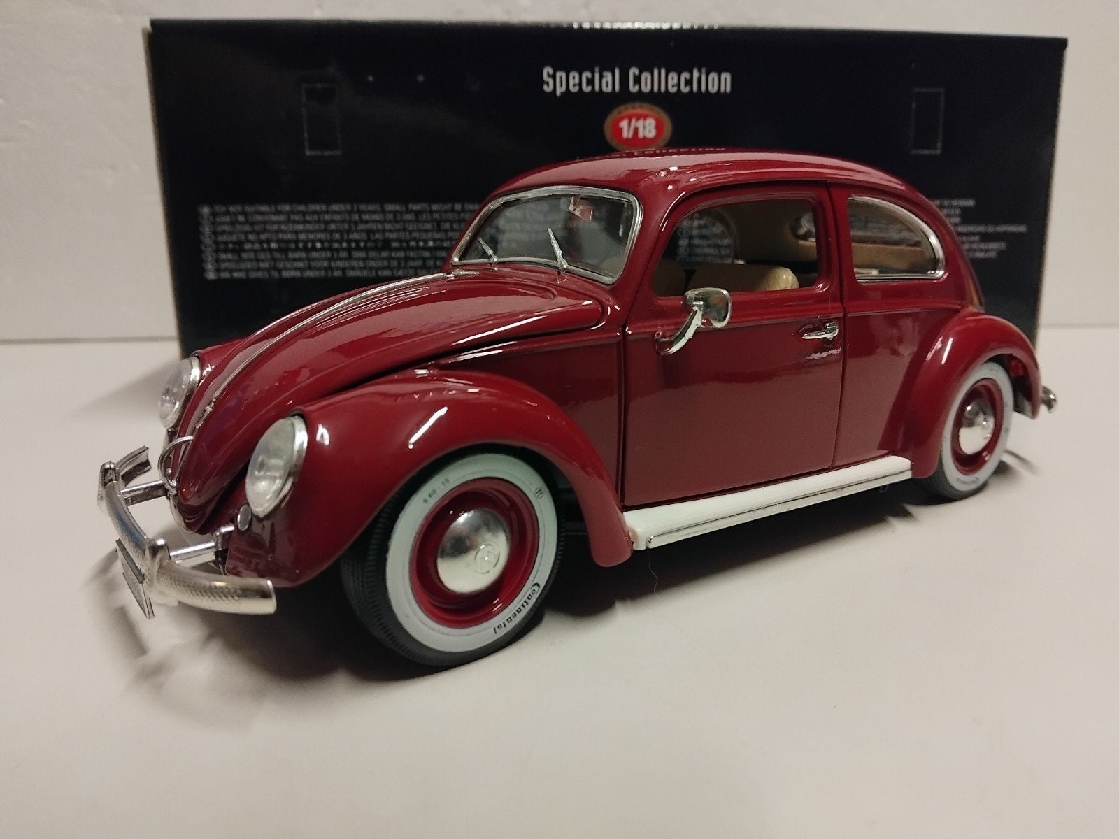 Volkswagen Kever donkerrood Bburago metal 1:18 KRD, Ophalen of Verzenden, Zo goed als nieuw, Auto, Bburago