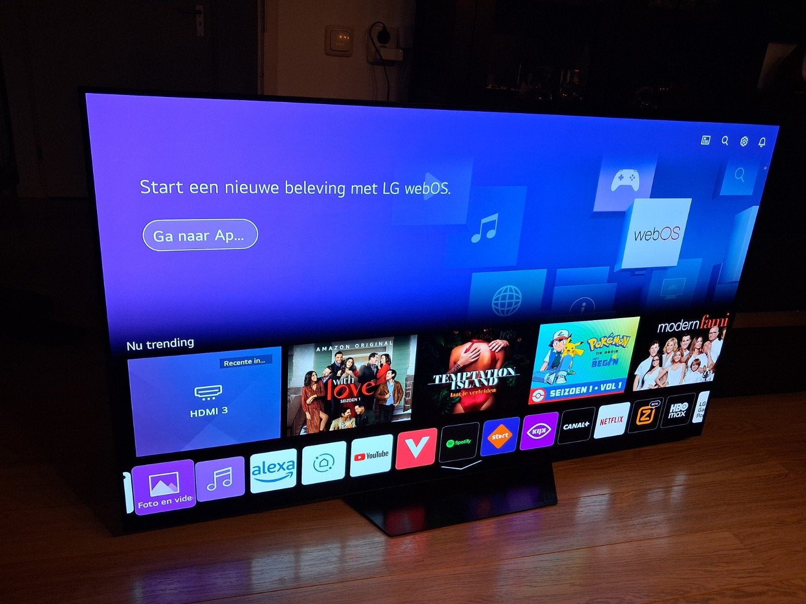 LG OLED 65BX6LB 65 inch 4K OLED Smart TV