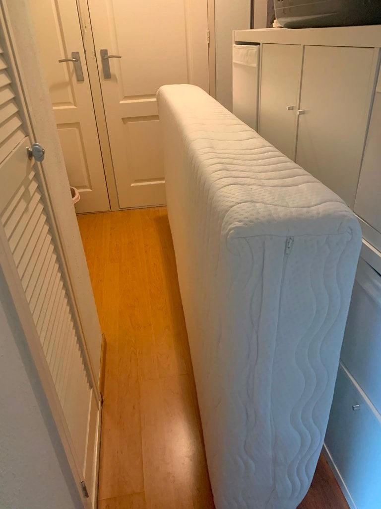 gratis lattenbodem en matras 90 x 200 i.z.g.st, Huis en Inrichting, Slaapkamer | Matrassen en Bedbodems, Ophalen, Eenpersoons
