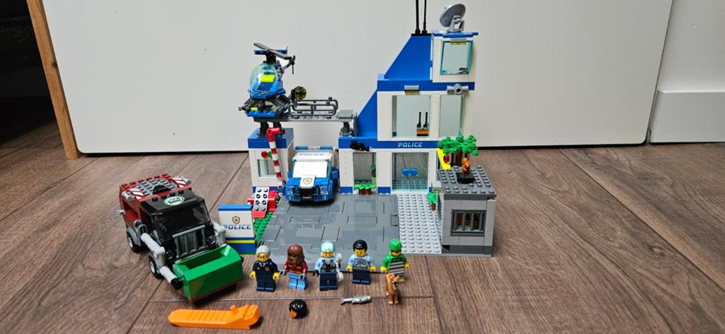 Lego 60316, Ophalen of Verzenden, Zo goed als nieuw
