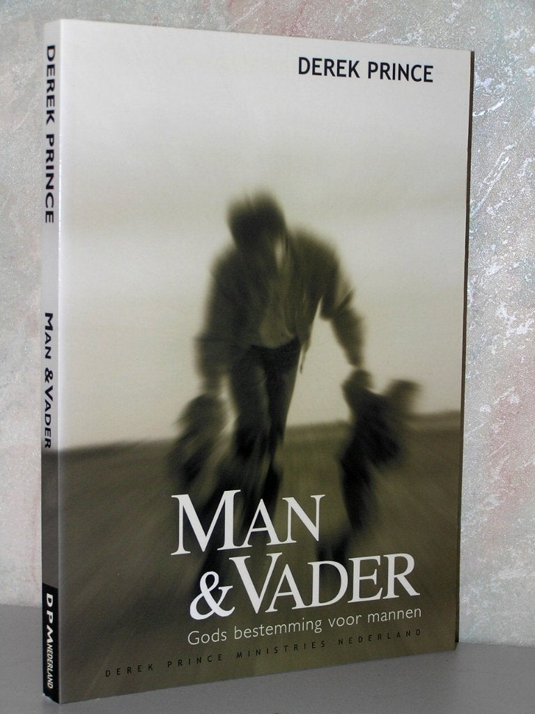 Derek Prince - Man en vader, Ophalen of Verzenden, Zo goed als nieuw, Christendom | Katholiek