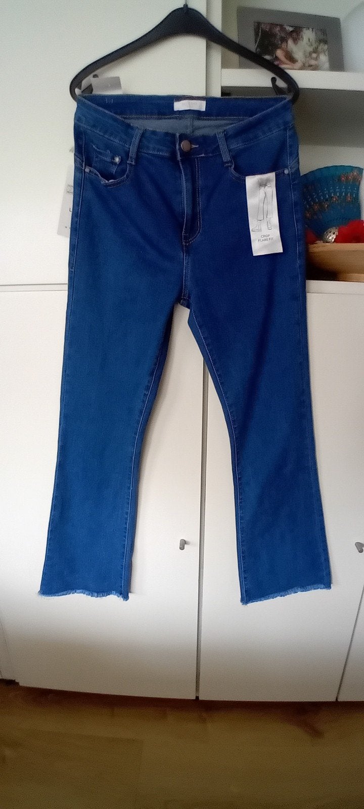 Nieuwe Blueskk Push Up Crop Flare Fit Jeans Maat 42, Ophalen of Verzenden, Blauw