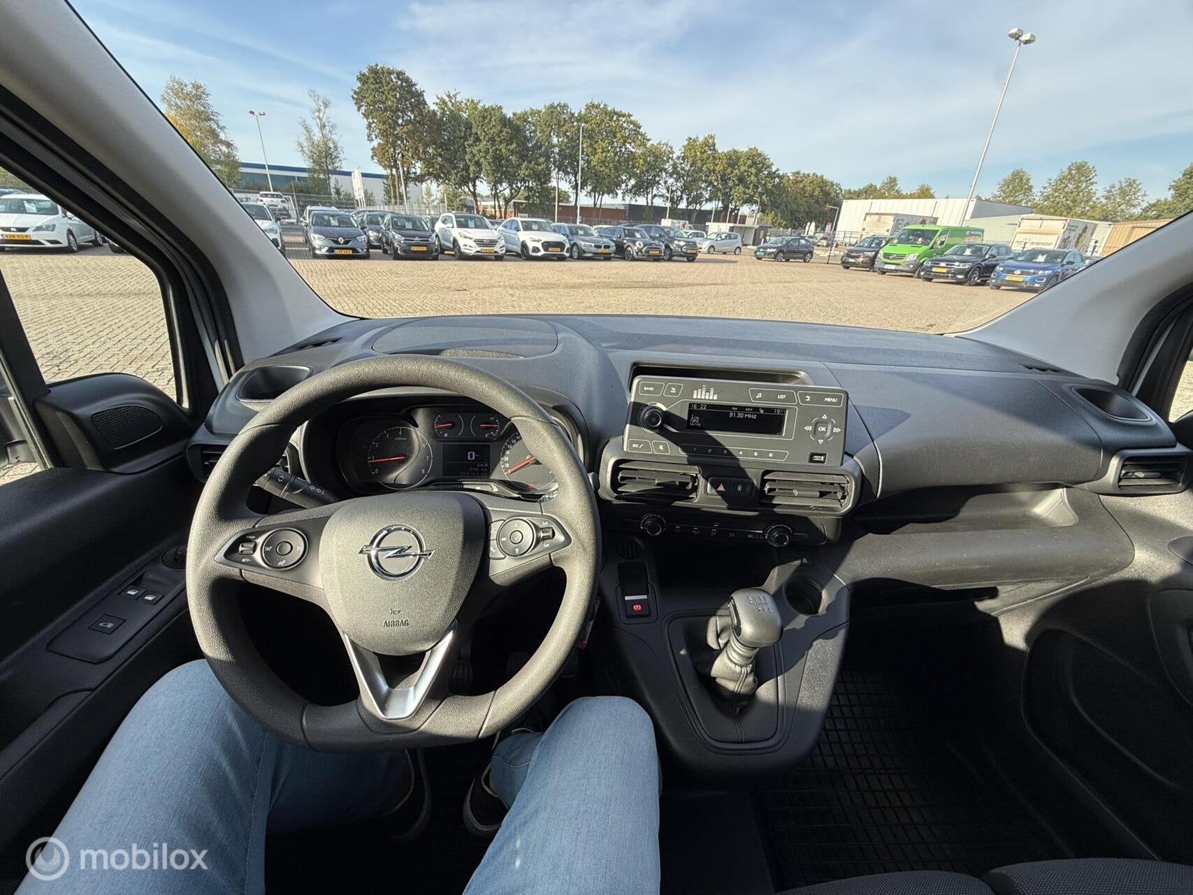 Opel Combo 1.2 Turbo L1H1 Edition AIRCO | PDC | TOPSTAAT, Auto's, 1300 kg, Gebruikt, 1199 cc, Wit