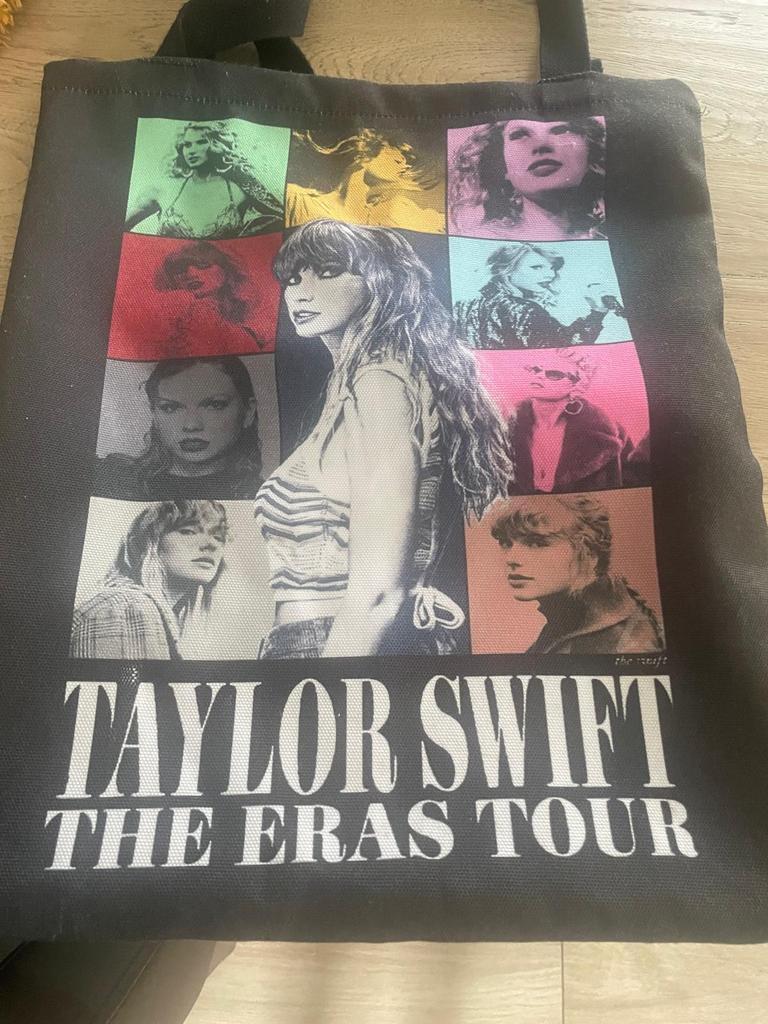 Taylor swift, Verzamelen, Ophalen of Verzenden, Zo goed als nieuw, Film en Tv
