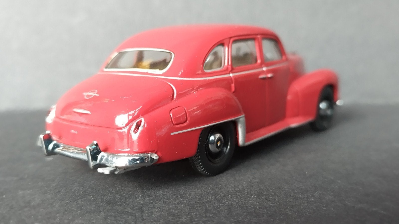 Opel Kapitan 1:43 Whitebox Pol, Overige merken, Auto, ., Ophalen of Verzenden
