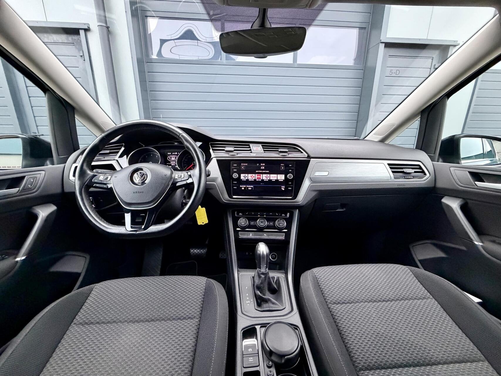 Volkswagen Touran 1.4 TSI 150pk Comfortline | 7 PERSOONS | A, Dealer onderhouden, Stof, Gebruikt, 4 cilinders