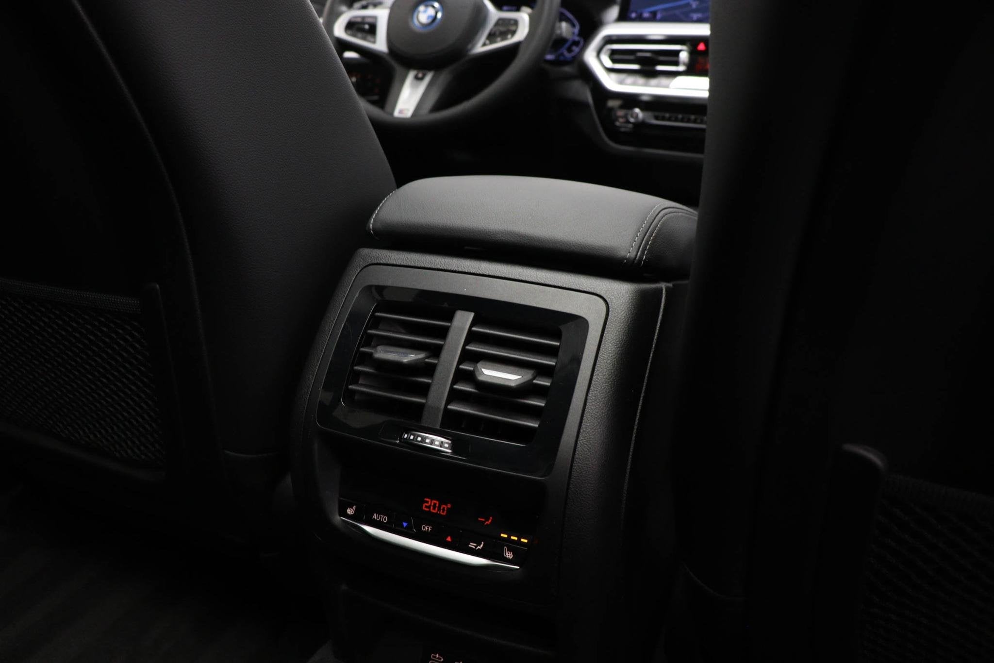 BMW X3 xDrive30e M-Sport High Executive | PANORAMADAK | SFEE, Auto's, BMW, 1998 cc, Gebruikt, 4 cilinders, Blauw