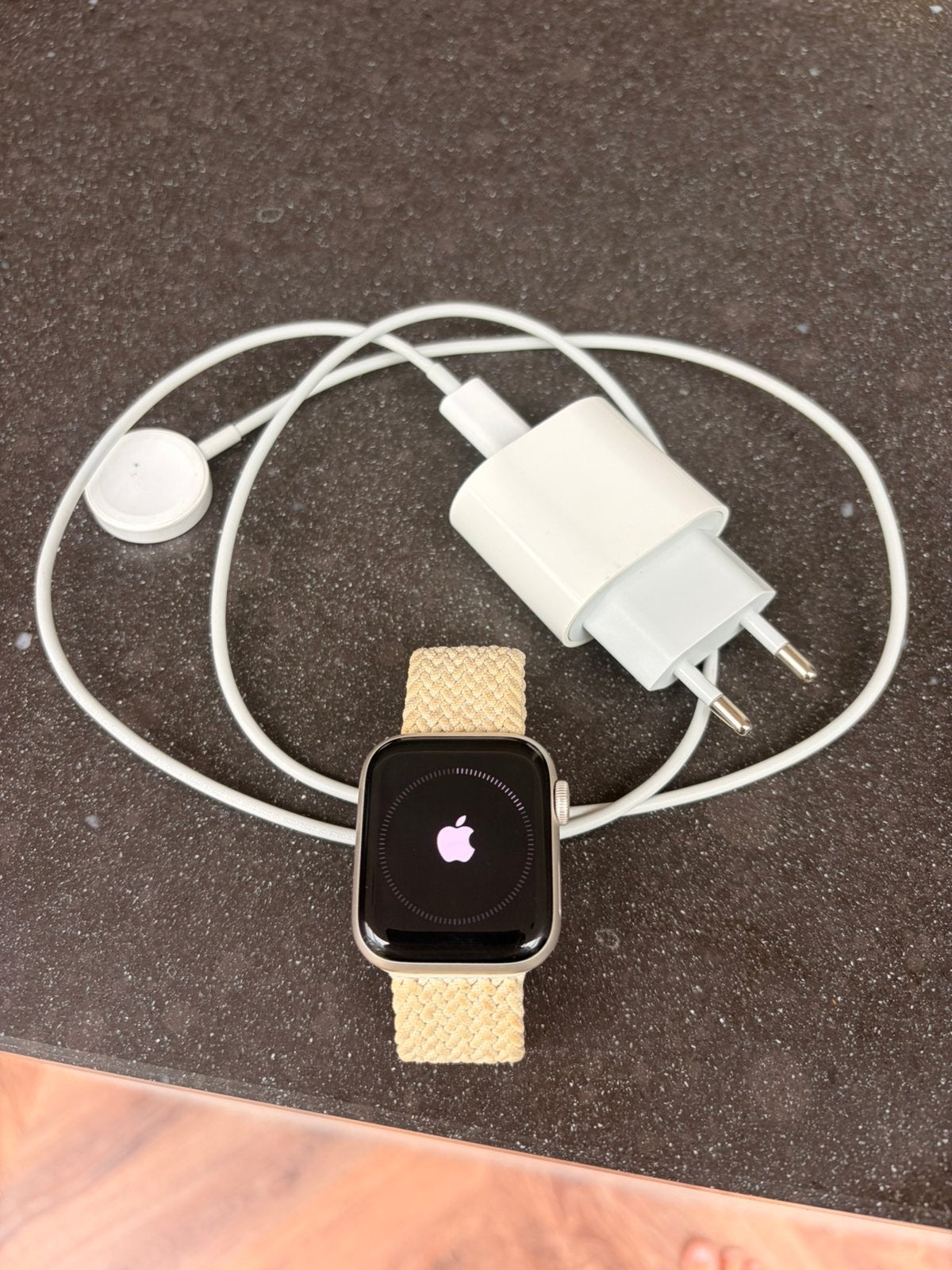 Apple Watch SE 2e gen. GPS 40mm Starlight – zeer nette staat, Sieraden, Tassen en Uiterlijk, Smartwatches, Wit, IOS, Ophalen of Verzenden