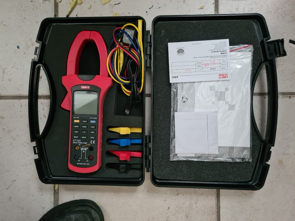 Uni-T UT233 Digital Power Clamp Meter, Doe-het-zelf en Verbouw, Meetapparatuur, Ophalen of Verzenden, Nieuw, Multimeter