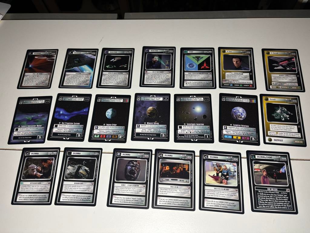 Star Trek CCG Sealed Deck- complete set, Ophalen of Verzenden, Zo goed als nieuw, Meerdere kaarten