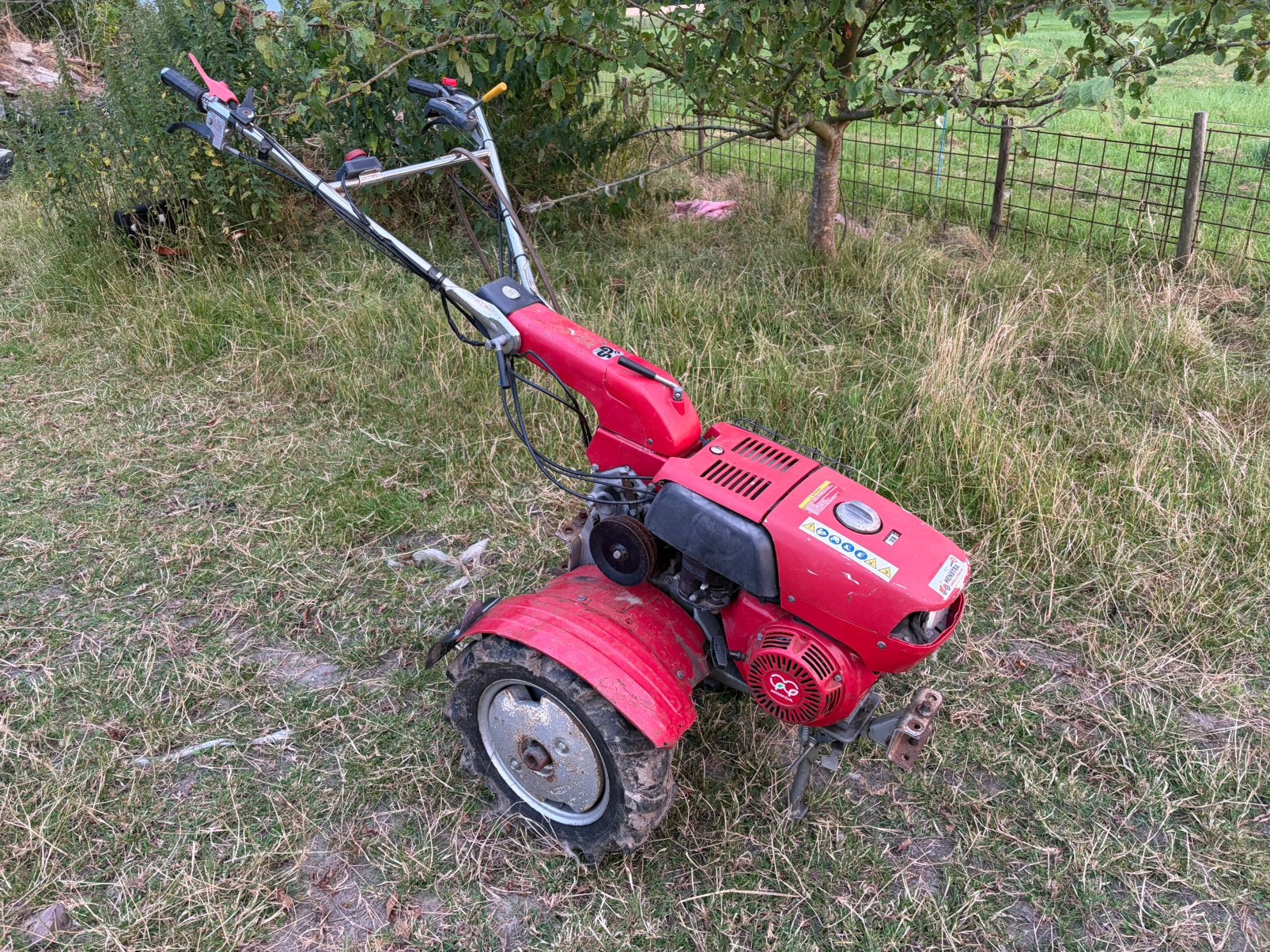 Honda F810 Tuintrekker/frees, Ophalen, Zo goed als nieuw