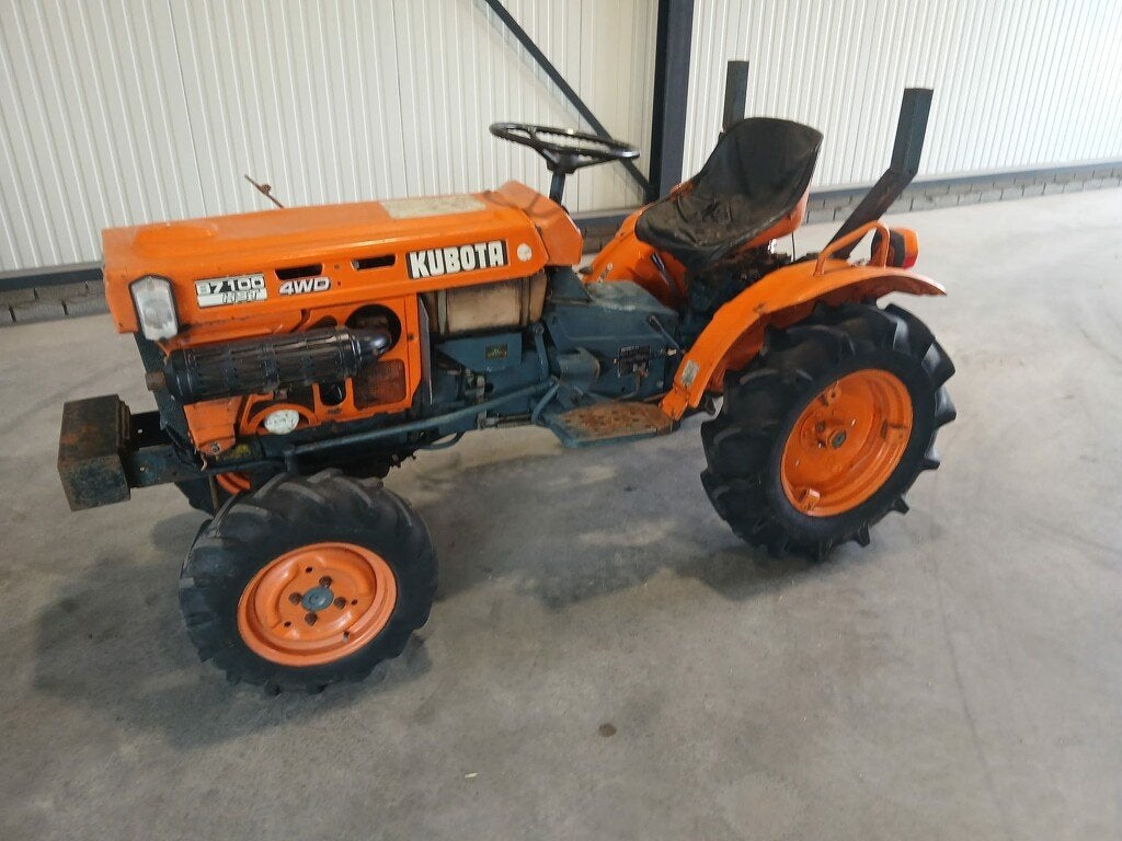 Kubota minitrekker, Kubota Hol, Kbt_g.eu_market_surveillance@kubota.com, Hoofdweg Oostzijde 1264
2153 LR  Nieuw-Vennep, NL, Overige typen