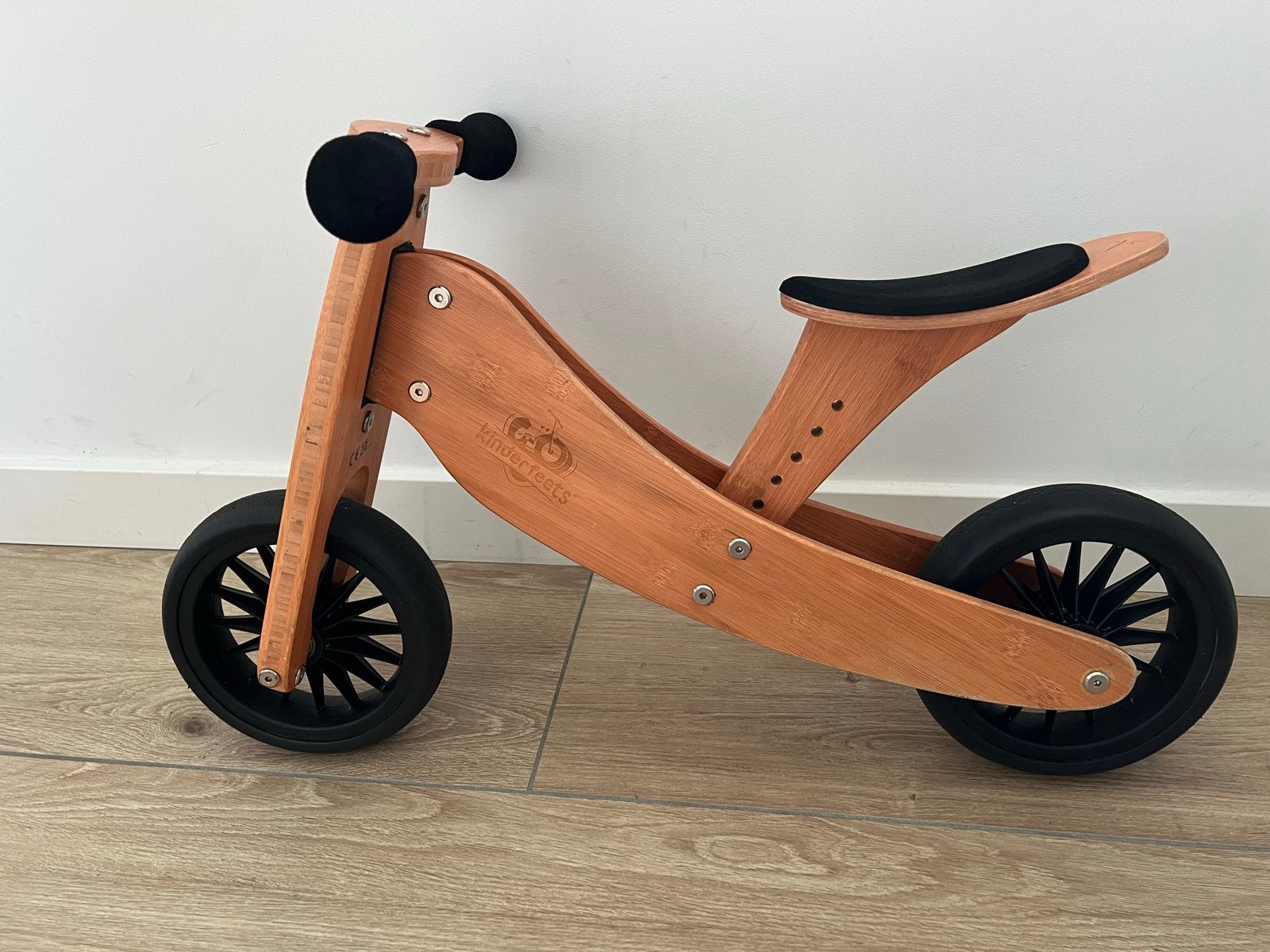 Kinderfeets Tiny Loopfiets Bamboe 2-in-1, Kinderen en Baby's, Ophalen, Zo goed als nieuw, Loopfiets