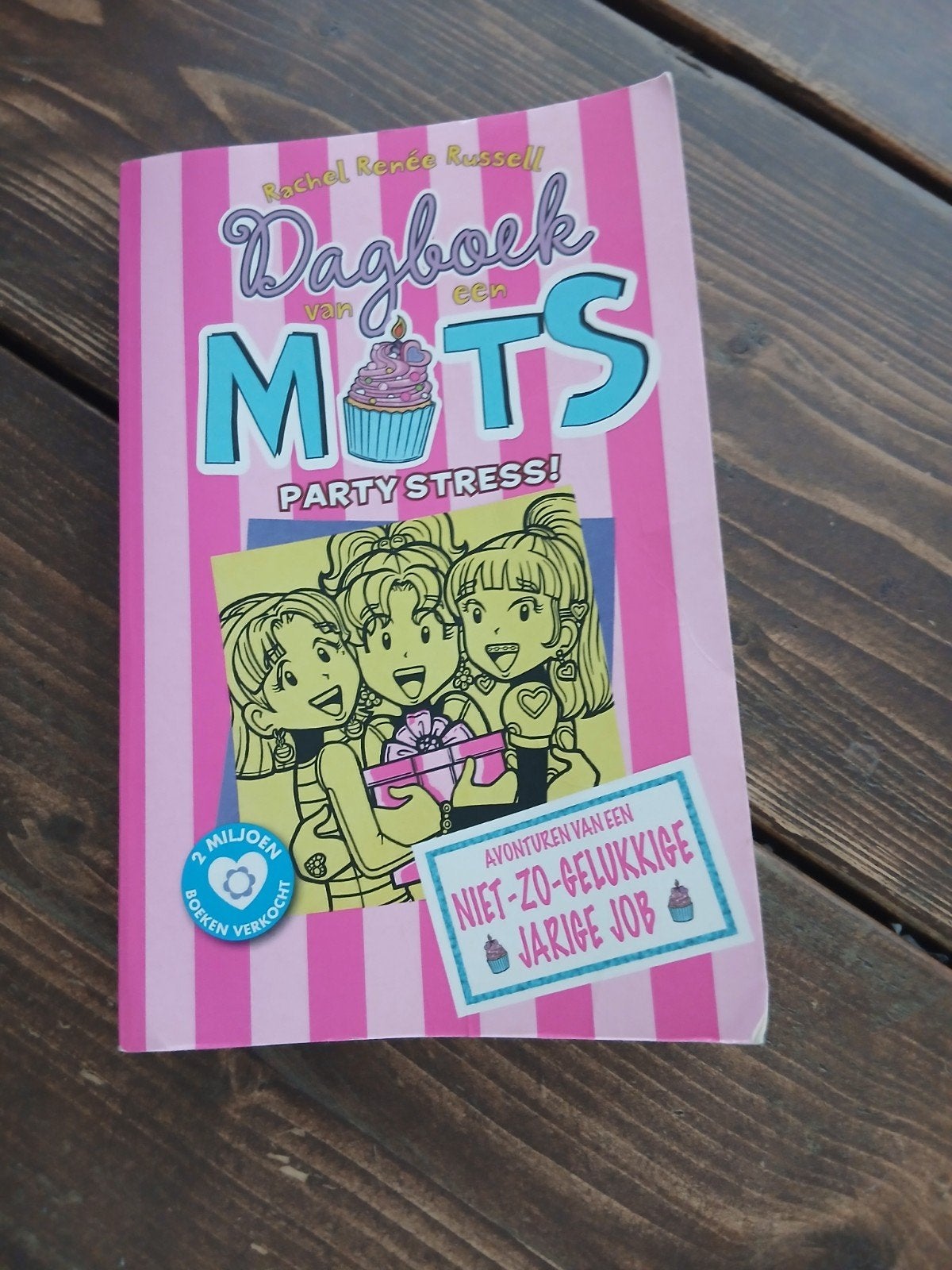 Dagboek van een muts, deel 13(party tress), Boeken, Rachel Renée Russell, Ophalen of Verzenden, Zo goed als nieuw, Fictie
