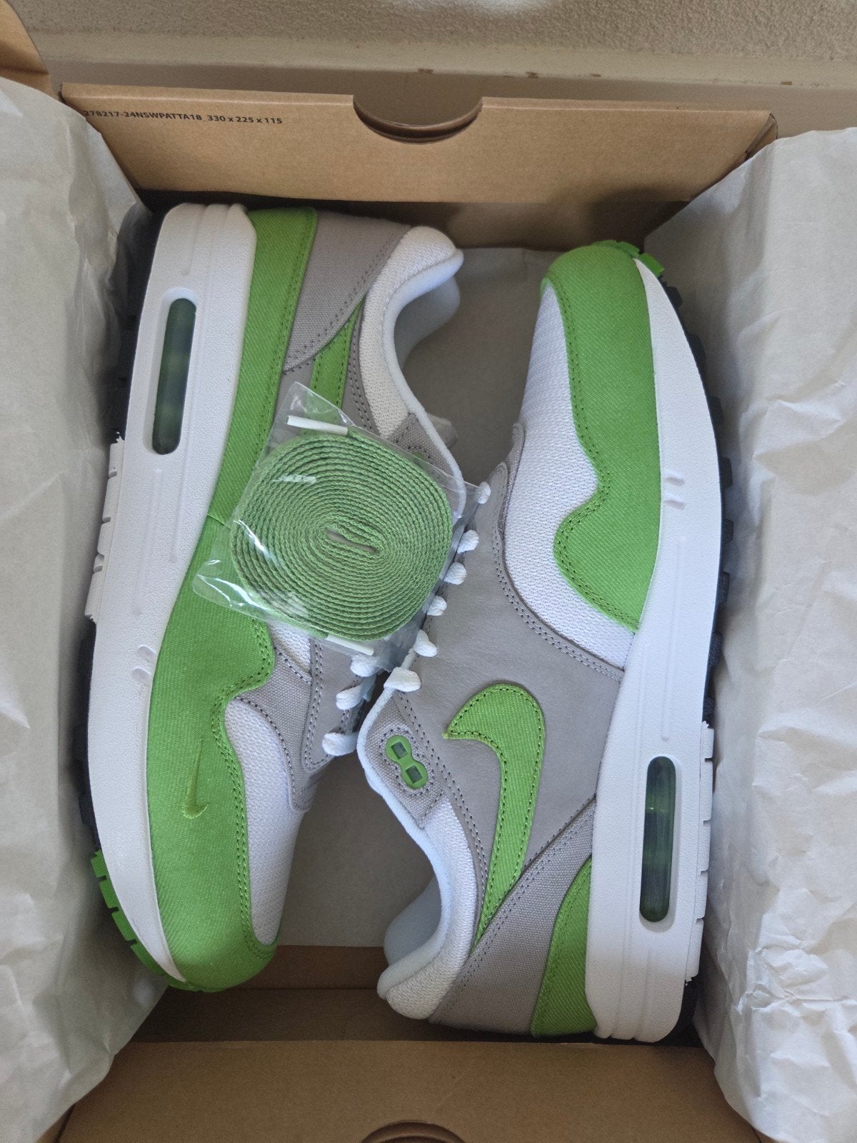 Nike air max 1 Patta Chlorophyll Retro 2024 maat 45, Kleding | Heren, Schoenen, Ophalen of Verzenden, Nieuw, Overige kleuren