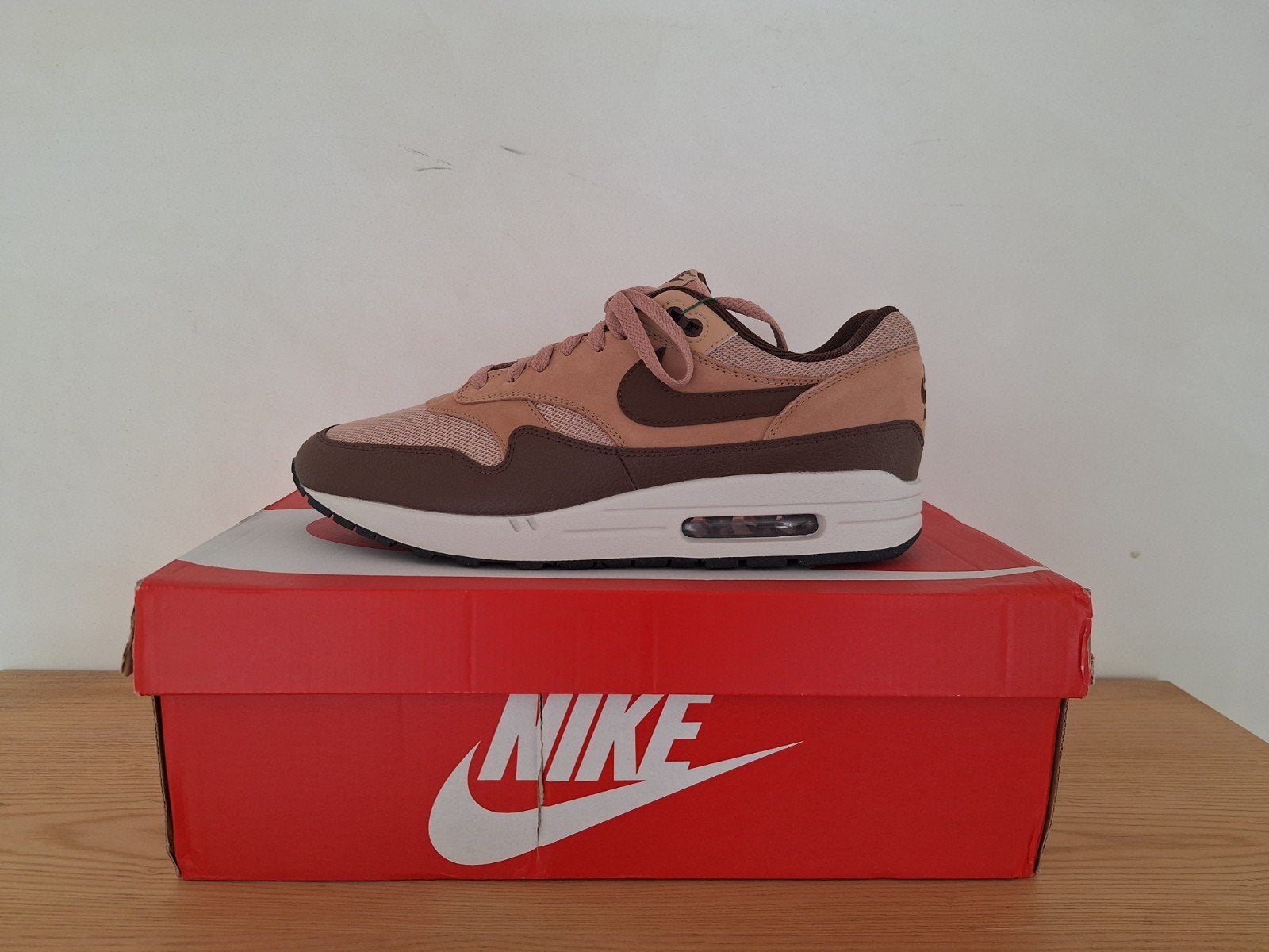 Nike Air Max 1 SC Cacao Wow Maat 46 (US 12)  Nieuw, Nike air max, Bruin, Nieuw, Ophalen of Verzenden