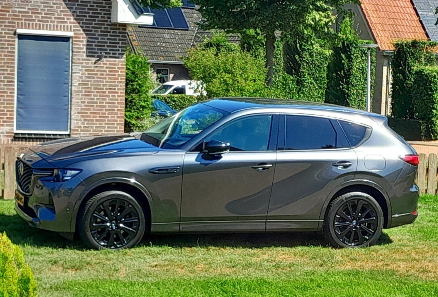 Mazda CX-60 2.5 E-skyactiv Phev 327pk Aut 2022 Grijs, Auto's, Automaat, Zwart, 192 pk, 2500 kg