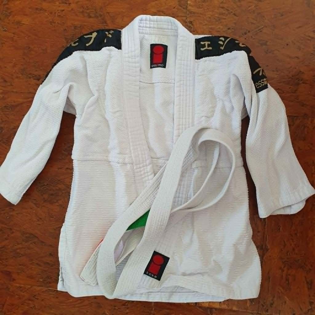 kleine maat judopak en losse jas, Maat XS of kleiner, Ophalen of Verzenden, Gebruikt, Judo