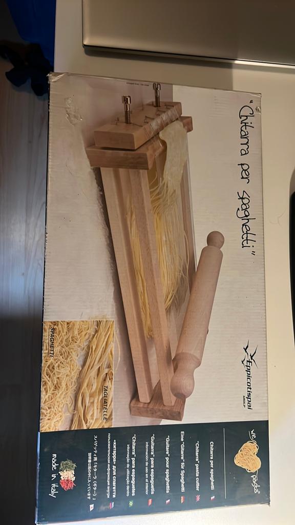 Gitaar pasta voor maken van spaghettie, Ophalen, Hout, Zo goed als nieuw, Pastamachine