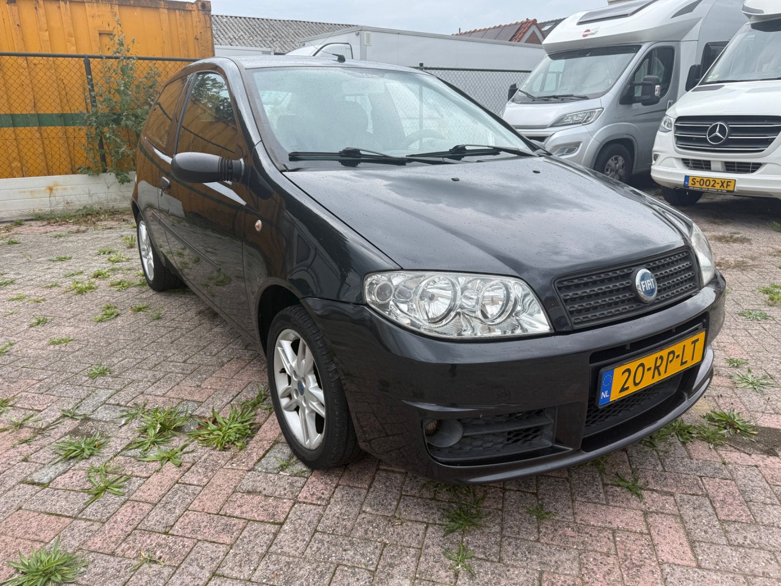 Fiat Punto 1.2 Navigator | Meeneemdeal | Lees adv | APK 2027, Auto's, Voorwielaandrijving, Gebruikt, 4 cilinders, Zwart