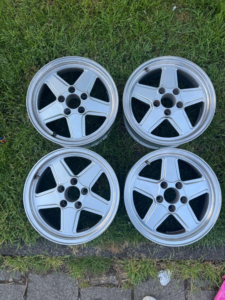 Ronal penta 16 inch 5*112 velgen met naafkapjes, Auto-onderdelen, Banden en Velgen, Ophalen, Gebruikt, Velg(en), 16 inch