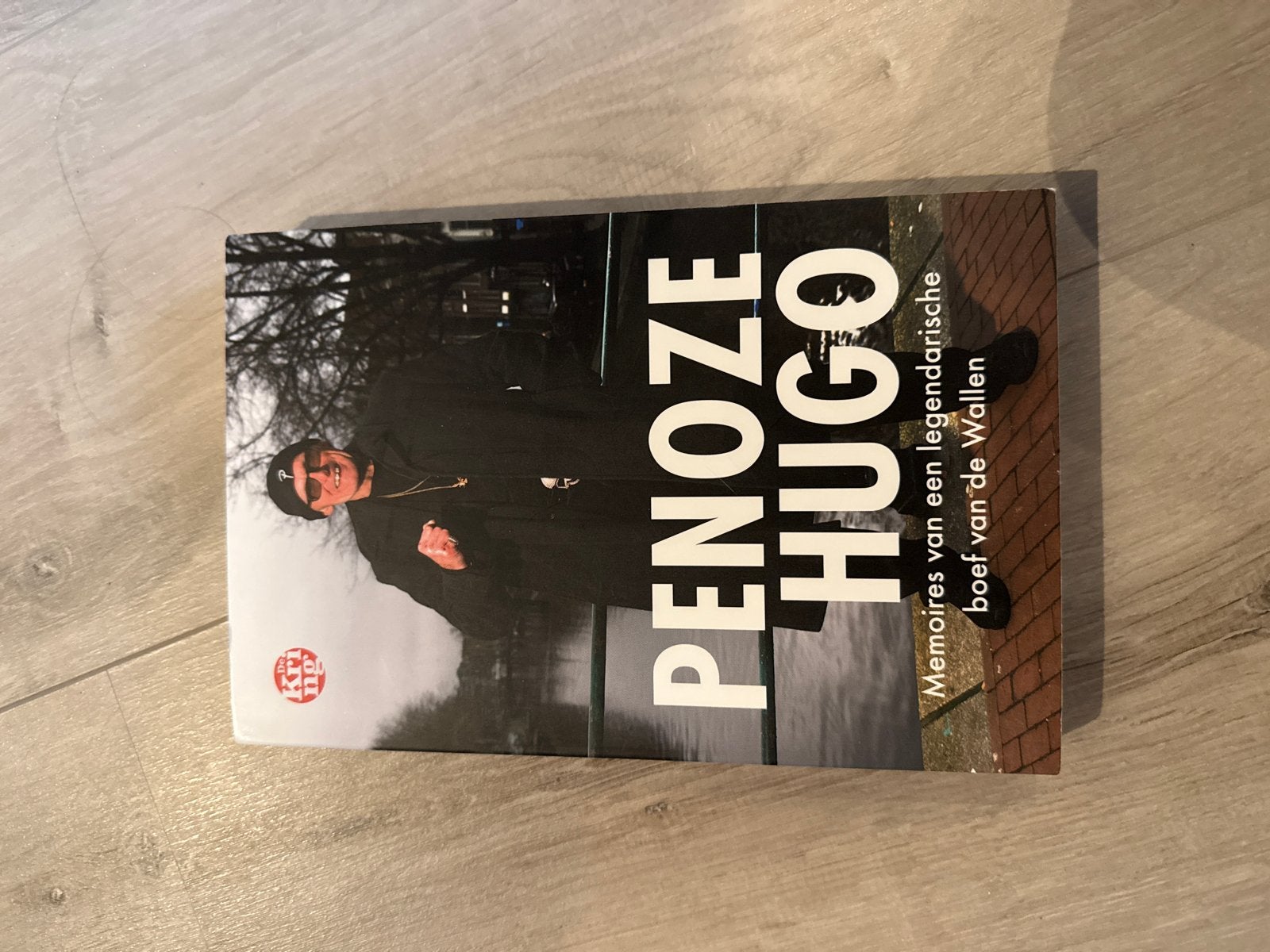 Penoze Hugo: Memoiren eines legendären Boef van de Wallen, Boeken, Ophalen of Verzenden, Zo goed als nieuw, Overige