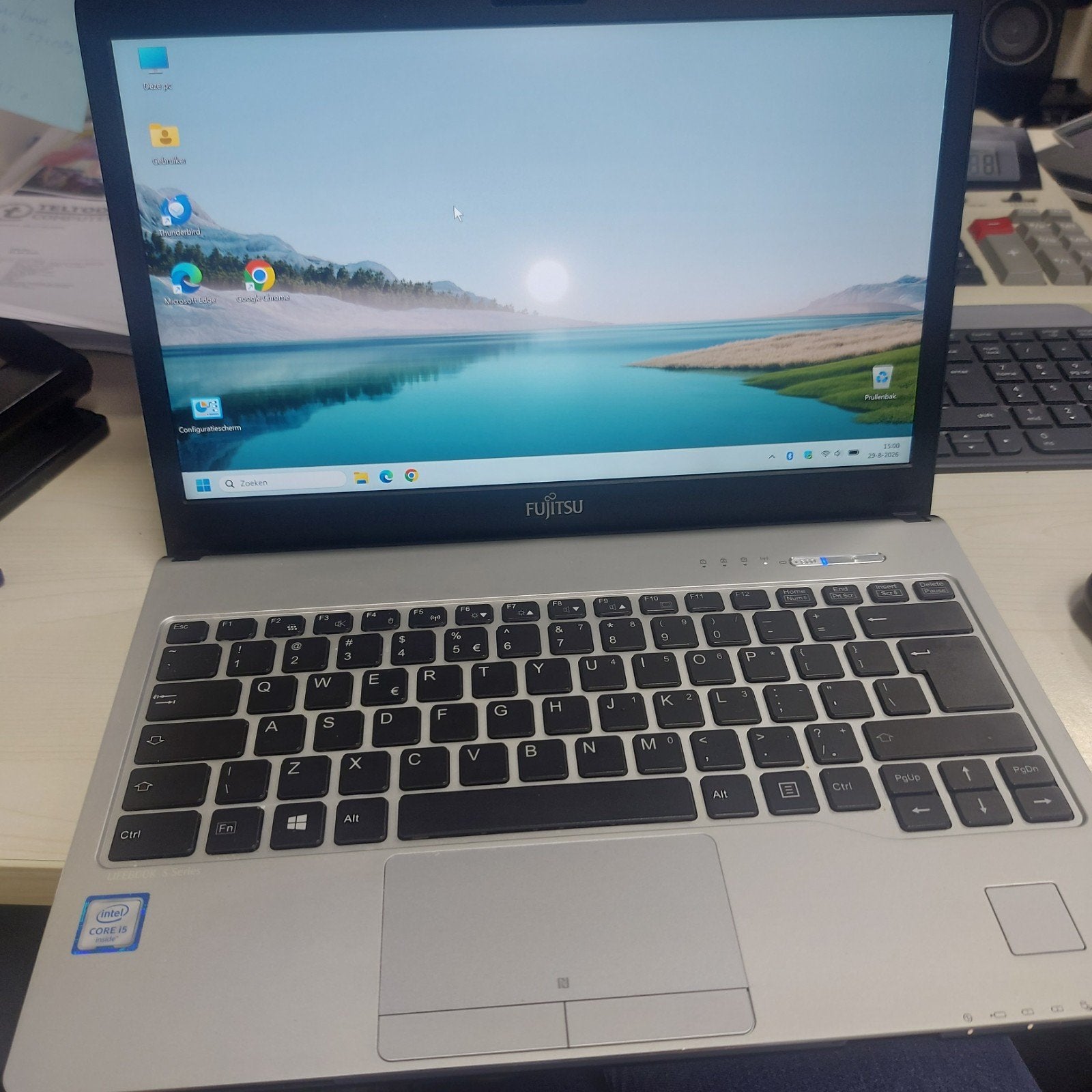 Fujitsu 13" i5 Notebook - Windows 11 Pro, 240GB SSD, 8GB RAM, 240GB, Gebruikt, 2 tot 3 Ghz, Qwerty