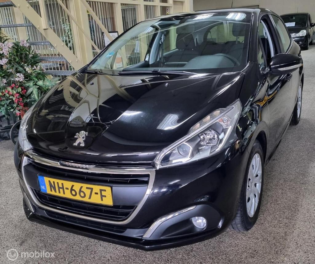 Peugeot 208 1.2 PureTech Blue Lion Navi, Voorwielaandrijving, Gebruikt, 1199 cc, 82 pk
