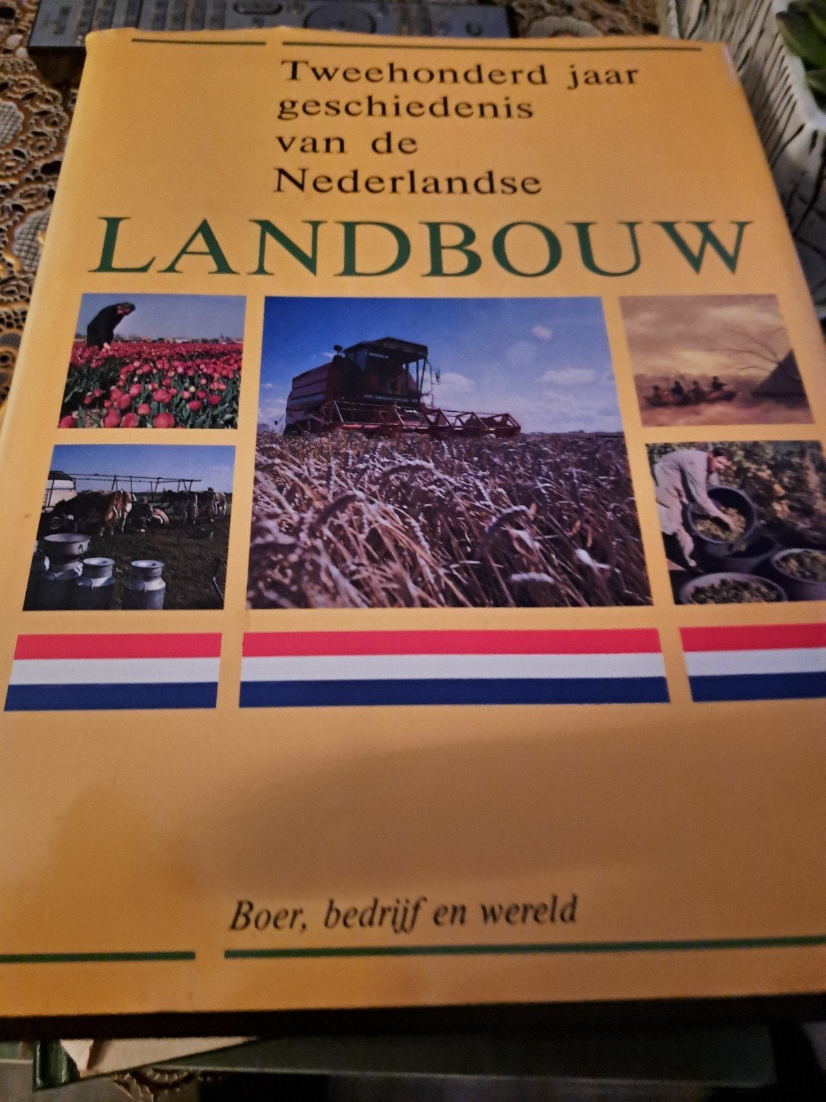 Twee eeuwen Nederlandse landbouwgeschiedenis, Boeken, Ophalen of Verzenden, 20e eeuw of later, Gelezen, Onbekend