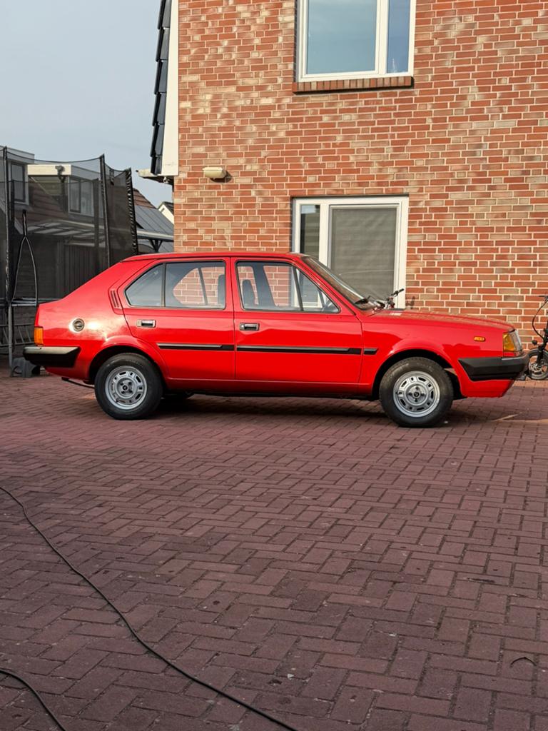 Volvo 340 1.4 DL AUT 1983 Rood variomatic, Auto's, Automaat, 1005 kg, 63 pk, 4 cilinders