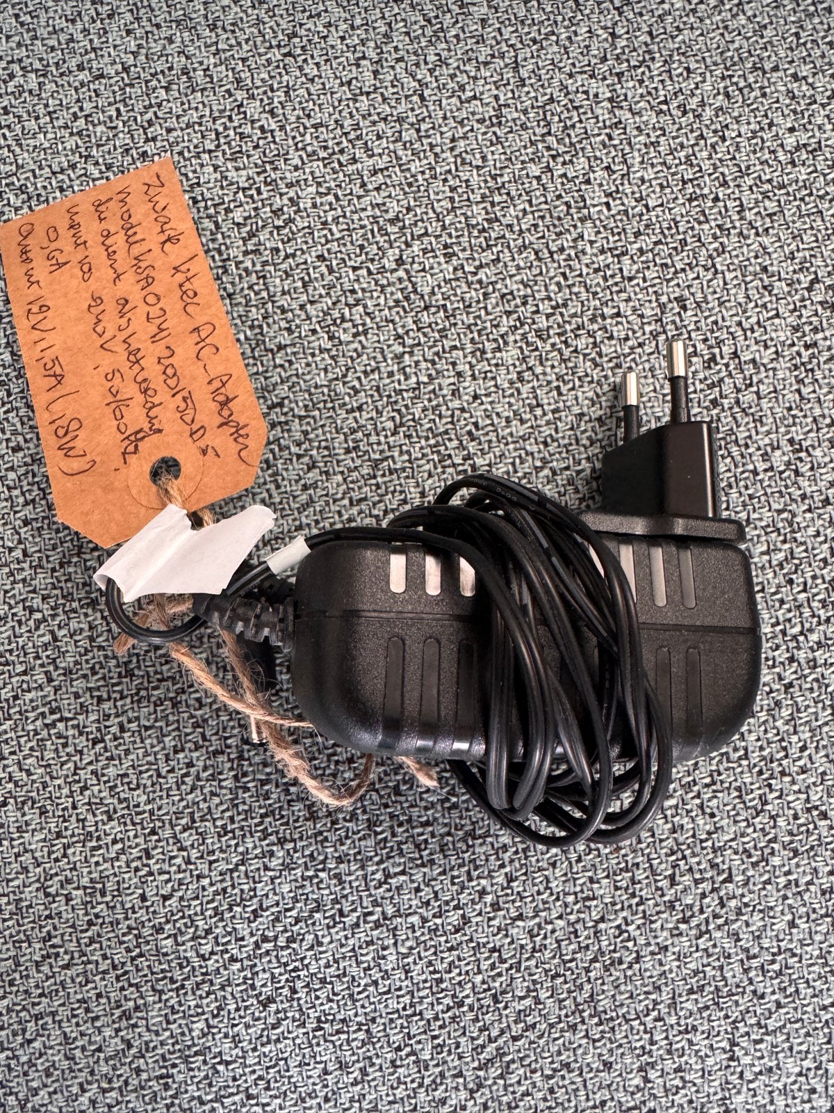 Zwarte Hitec AC-Adapter model 45A0241200150D5, Ophalen of Verzenden, Gebruikt
