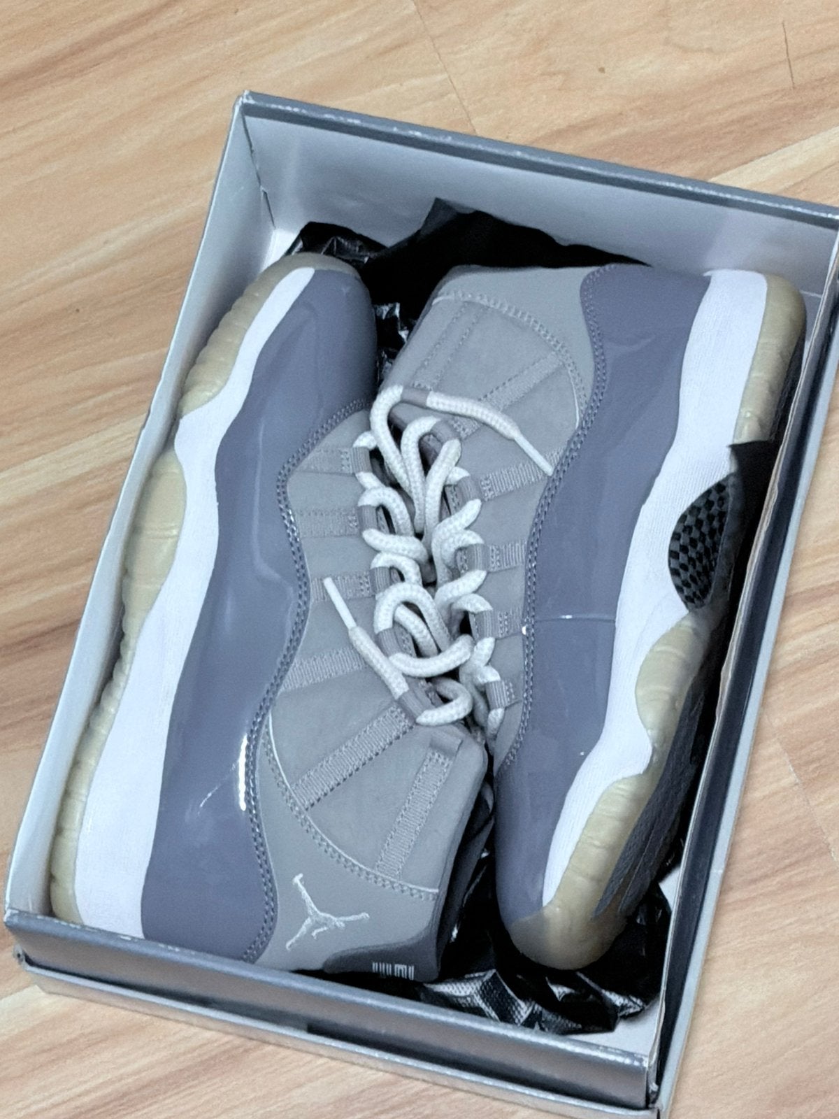 jordan 11 cool grey, Ophalen of Verzenden, Zo goed als nieuw, Clearstamp