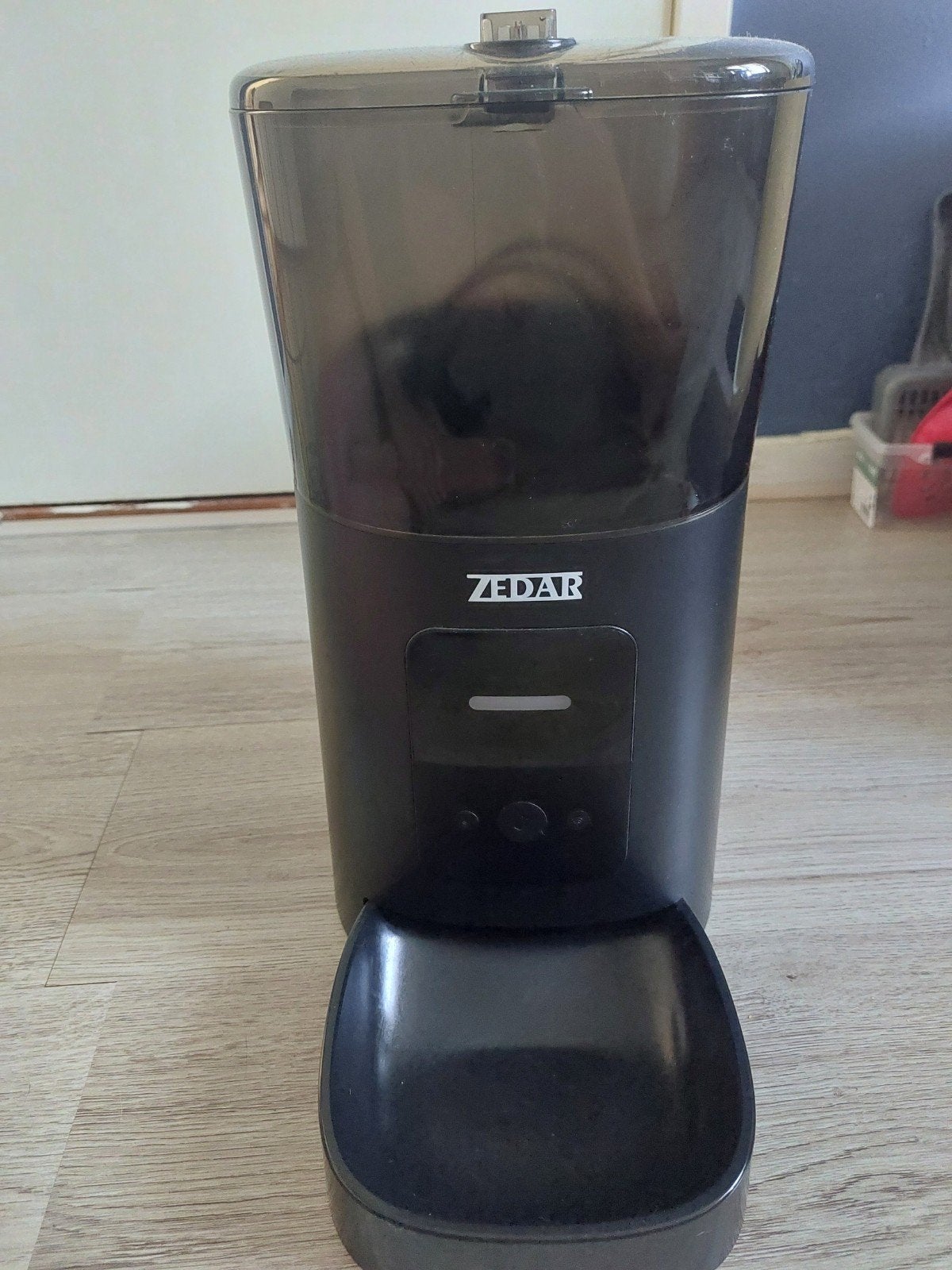 automatische voerbak Zedar 600, Ophalen of Verzenden