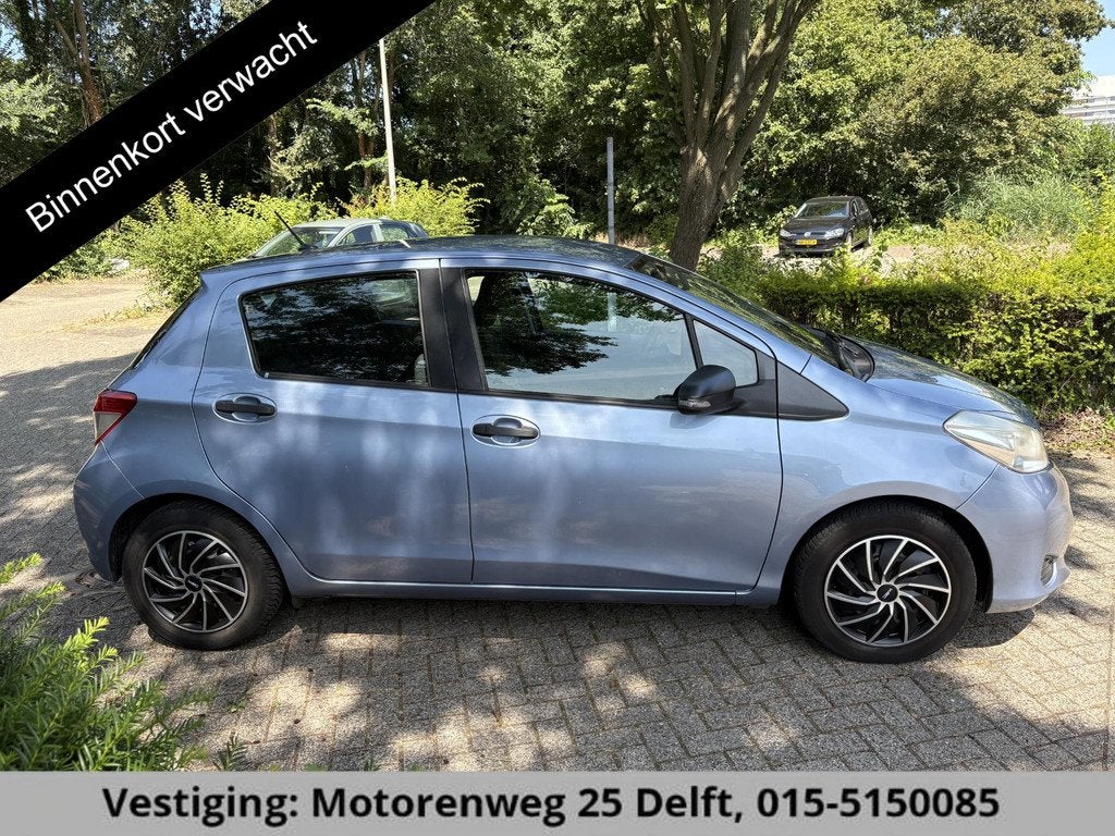 Toyota Yaris 1.3 VVT-i COMFORT-PACK NIEUW MODEL 2e EIG. AIRC, Auto's, Toyota, Voorwielaandrijving, Euro 5, Stof, 4 cilinders