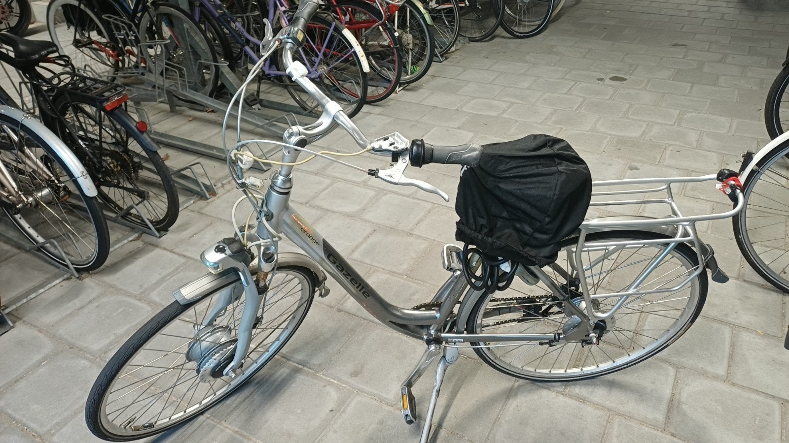 Gazelle, Fietsen en Brommers, Velgrem, Versnellingen, Ophalen of Verzenden, Zo goed als nieuw