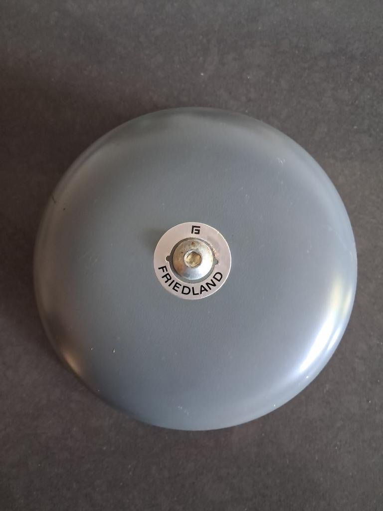 Vintage Friedland Industriële Bel 6 inch 200/250V, Ophalen of Verzenden