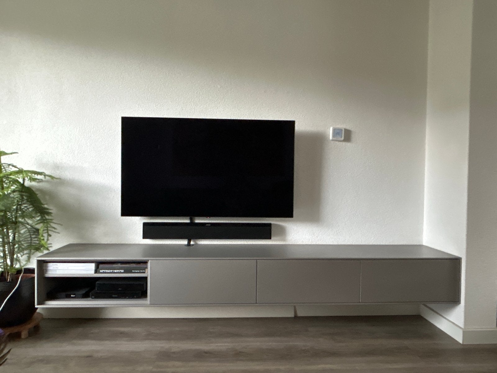 Zwevend TV-meubel met lades en open vak, Ophalen, Gebruikt, 200 cm of meer, Minder dan 100 cm
