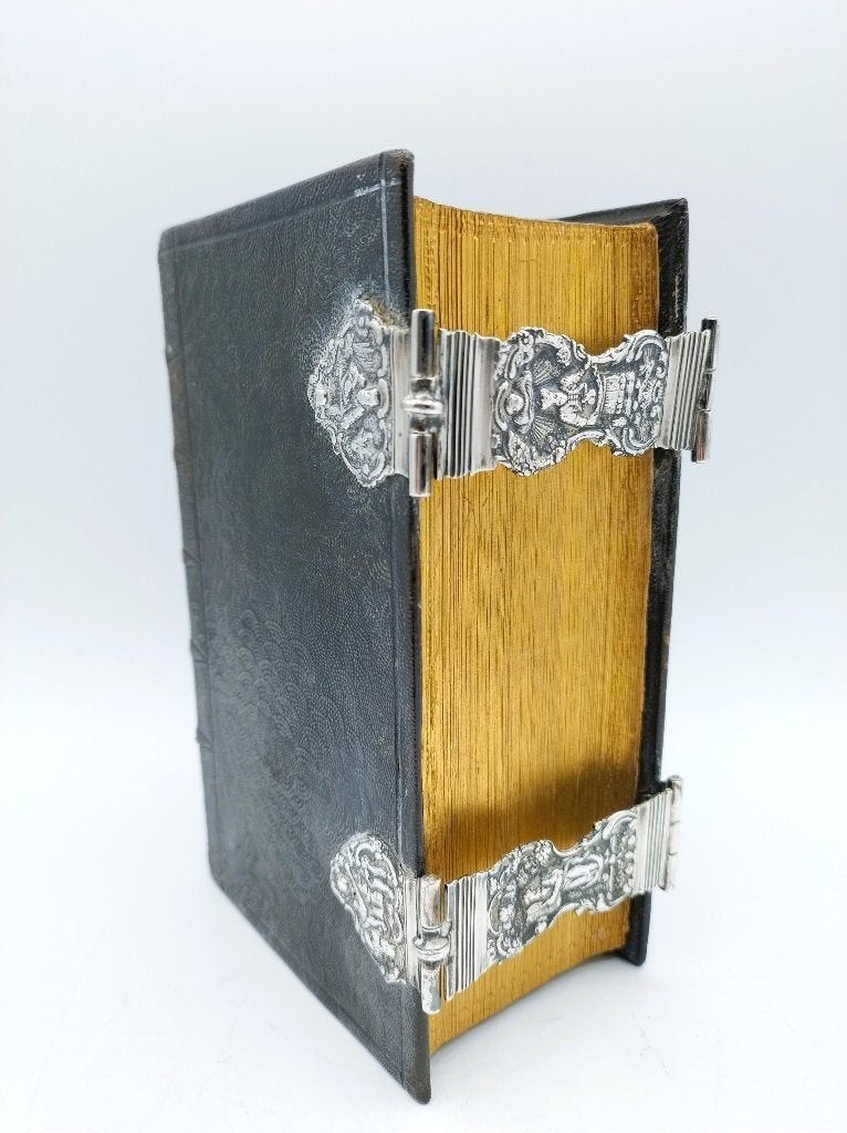Bijbel met zilveren sloten, N. Teuter, Amsterdam, ca. 1800, Ophalen of Verzenden