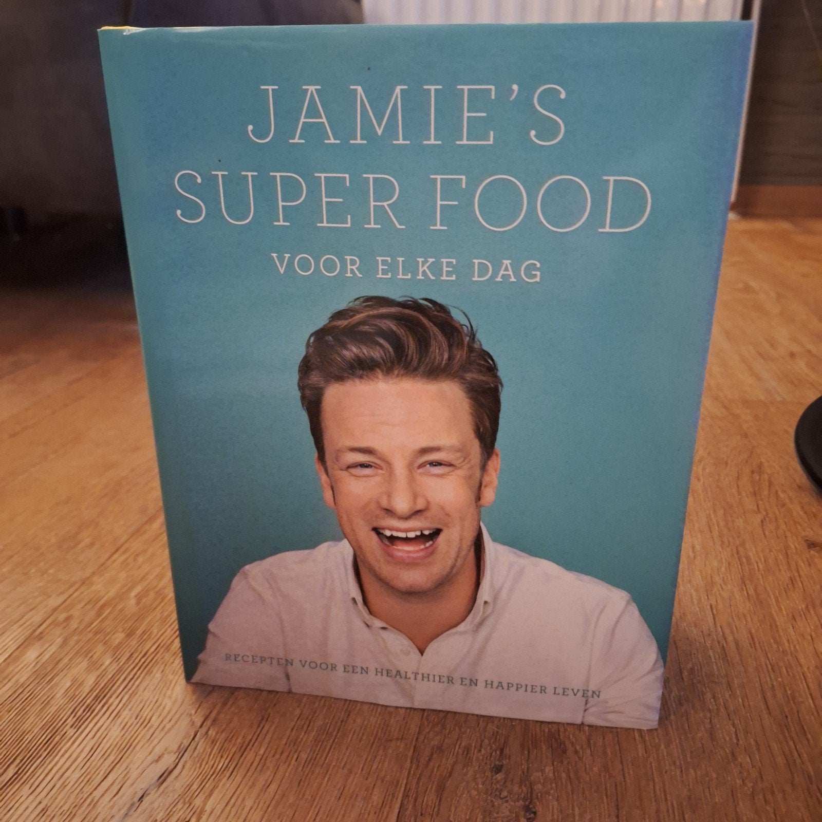 Jamie Oliver - Jamie's super food voor elke dag, Voorgerechten en Soepen, Ophalen of Verzenden, Zo goed als nieuw, Jamie Oliver