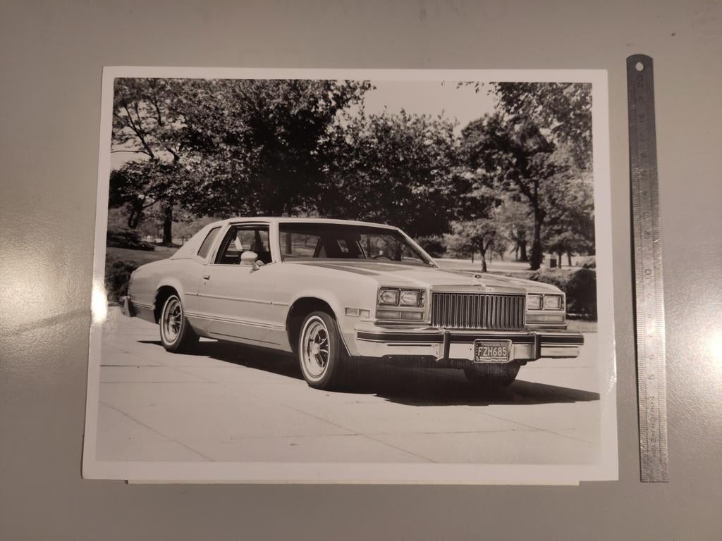 Buick Riviera 1977 persfoto (034), Ophalen of Verzenden, 1940 tot 1960, Zo goed als nieuw, Overige onderwerpen