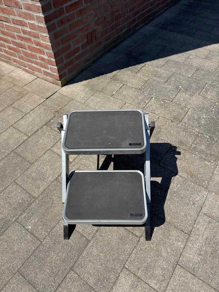 Kampa 2 treden inklapbaar caravan opstapje/trapje, Ophalen, Zo goed als nieuw