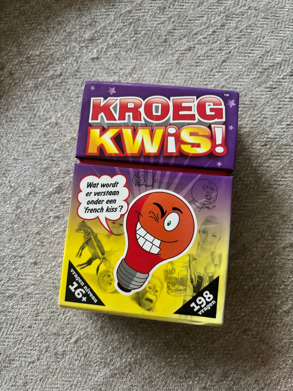 Kroeg Kwis! Vragen Niveau 16+ - Gezelligheid gegarandeerd!, Ophalen of Verzenden, Gebruikt, Overige typen
