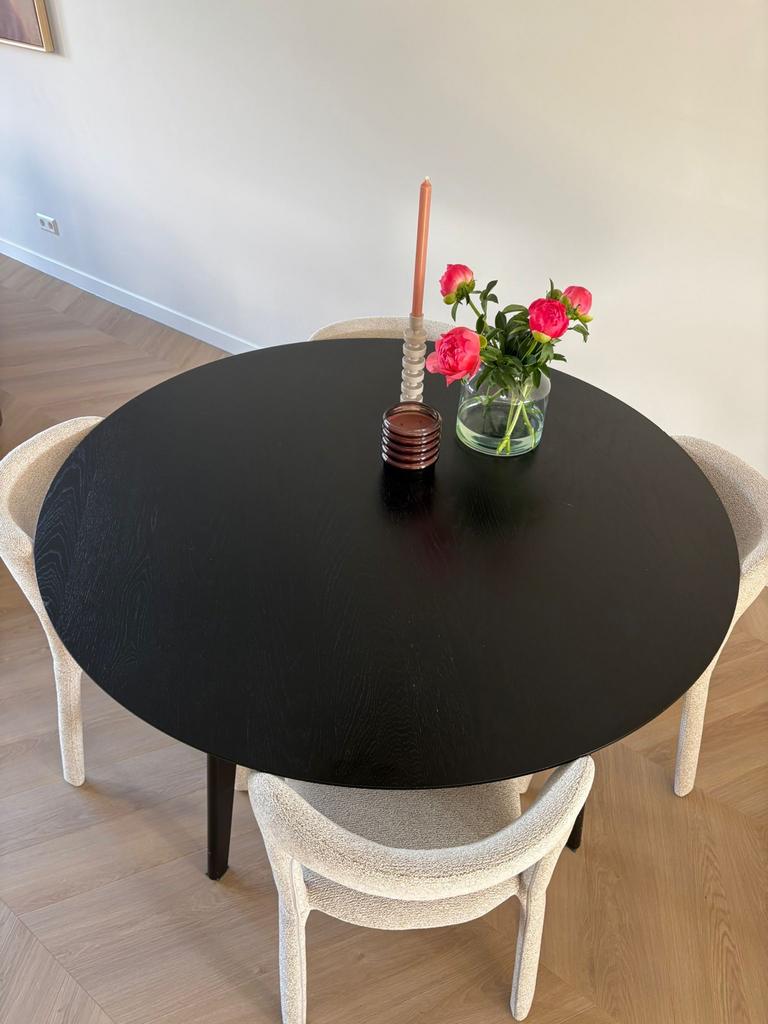 Moderne ronde eettafel, zwart, 4-persoons, 100 tot 150 cm, Rond, Ophalen of Verzenden, Zo goed als nieuw