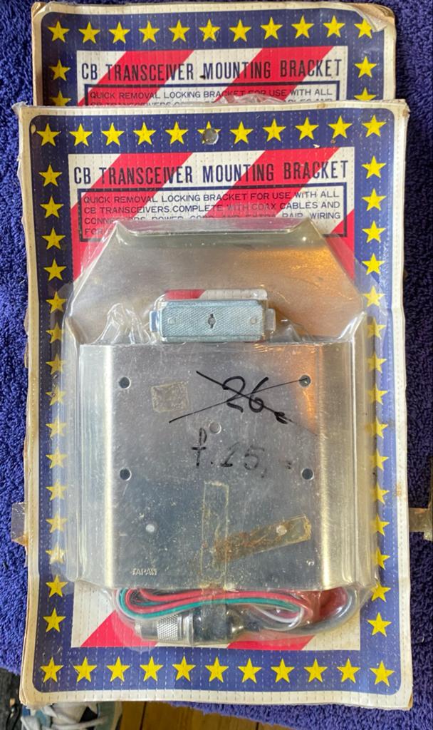 NOS Vintage Universele CB-radio Montagesteun met Slot, Ophalen of Verzenden, Nieuw
