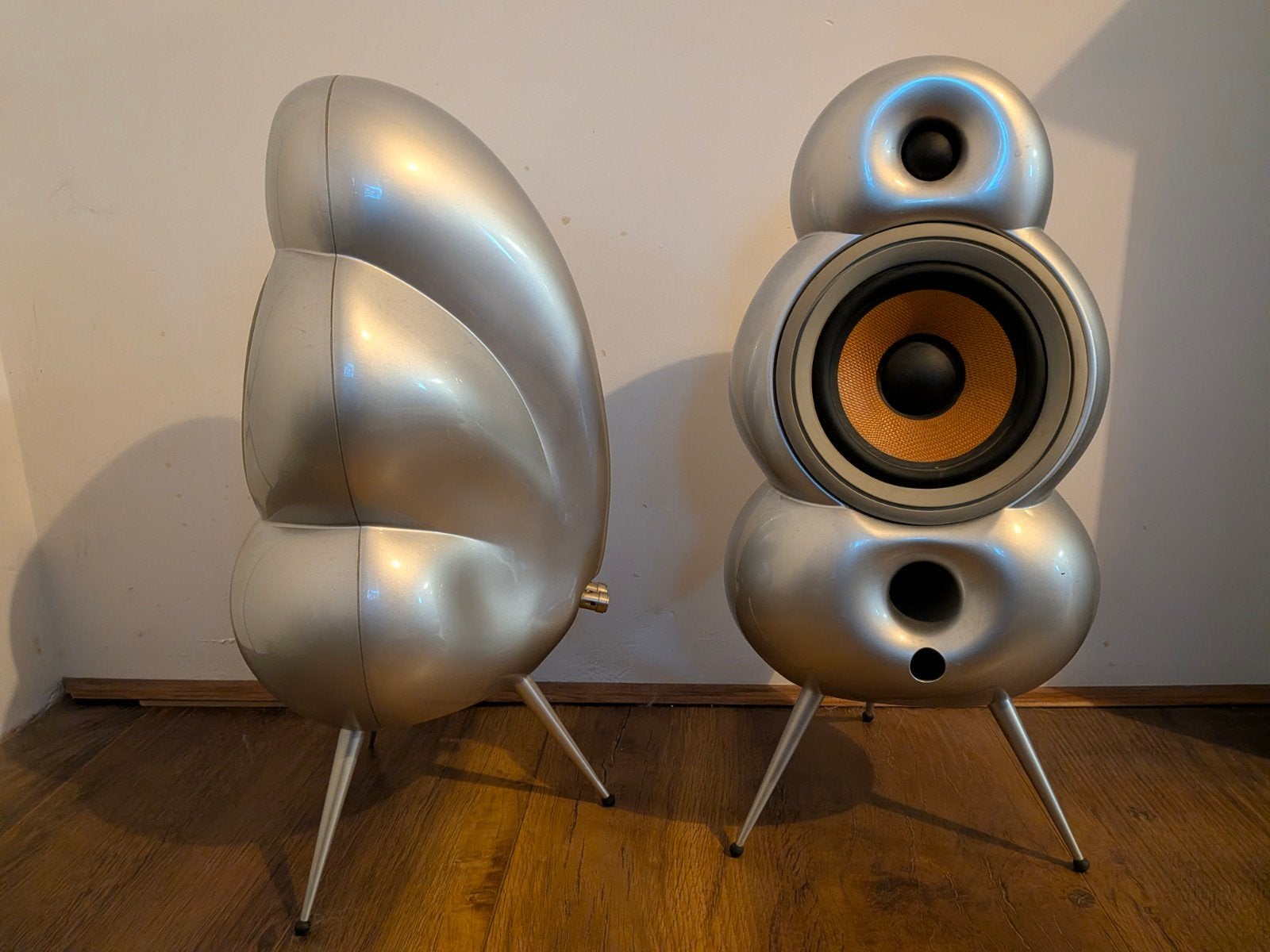 Iconische Scandyna MiniPod Speakers - Zilver met Spikes, Overige merken, Stereo speakers, Gebruikt, Inclusief standaarden