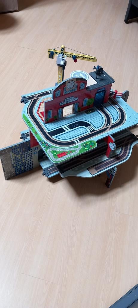 Playtive Houten Treinstation/Garage Speelset, Ophalen, Zo goed als nieuw